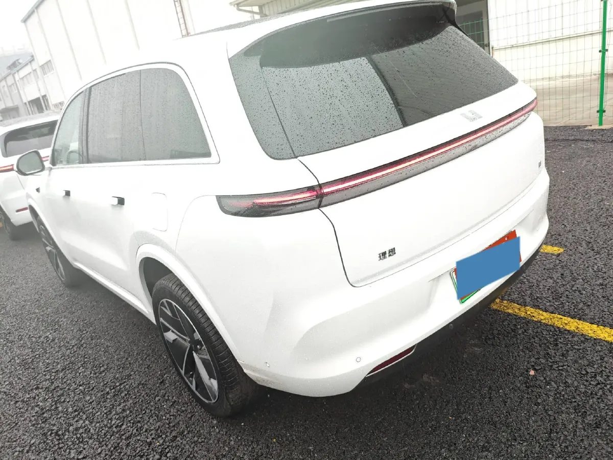 2025 Li L8 Range Extended 154HP REEV,autocango,china used car exporter,china ev exporter,chinese used car exporter,chinese used ev exporter