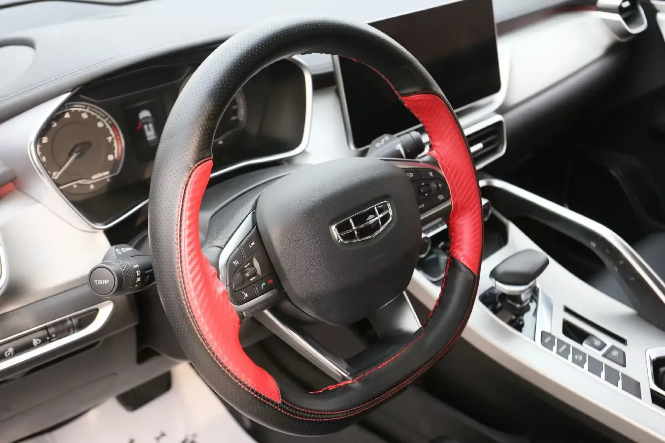 2021 Geely Coolray 1.4T 141HP L4 6DCT,autocango,china used car exporter,china ev exporter,chinese used car exporter,chinese used ev exporter