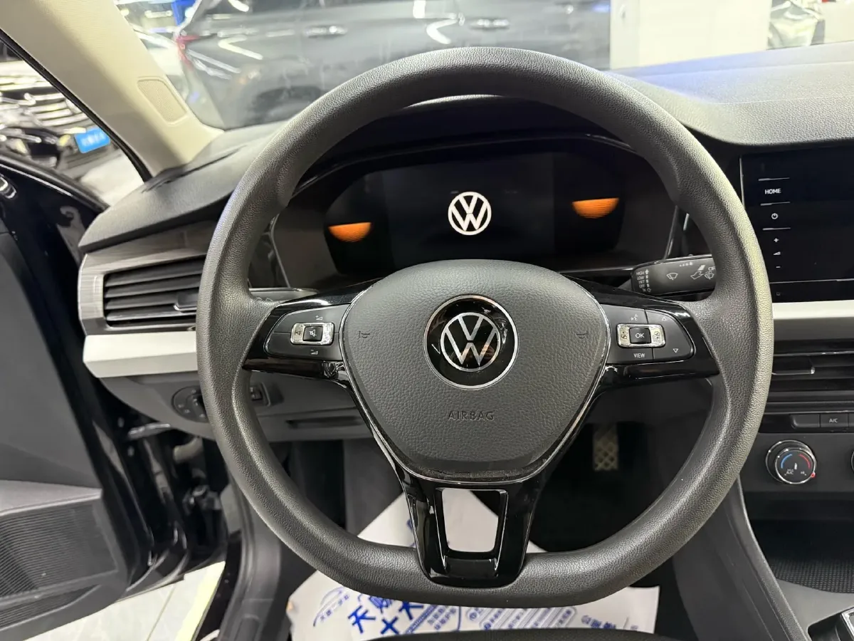 2021 Volkswagen Lavida 1.5L 113HP L4 6AT,autocango,china used car exporter,china ev exporter,chinese used car exporter,chinese used ev exporter