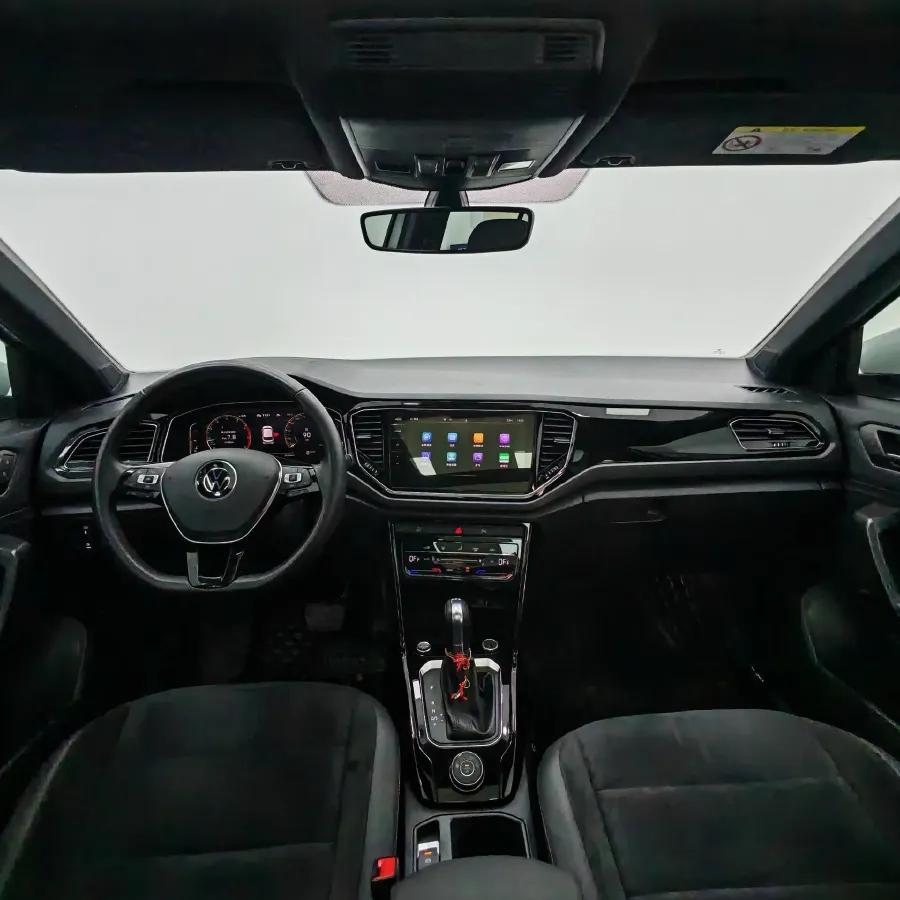 2021 Volkswagen T-Roc 1.4T 150HP L4 7DCT,autocango,china used car exporter,china ev exporter,chinese used car exporter,chinese used ev exporter