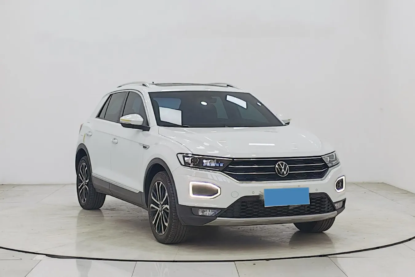 2021 Volkswagen T-Roc 1.4T 150HP L4 7DCT,autocango,china used car exporter,china ev exporter,chinese used car exporter,chinese used ev exporter