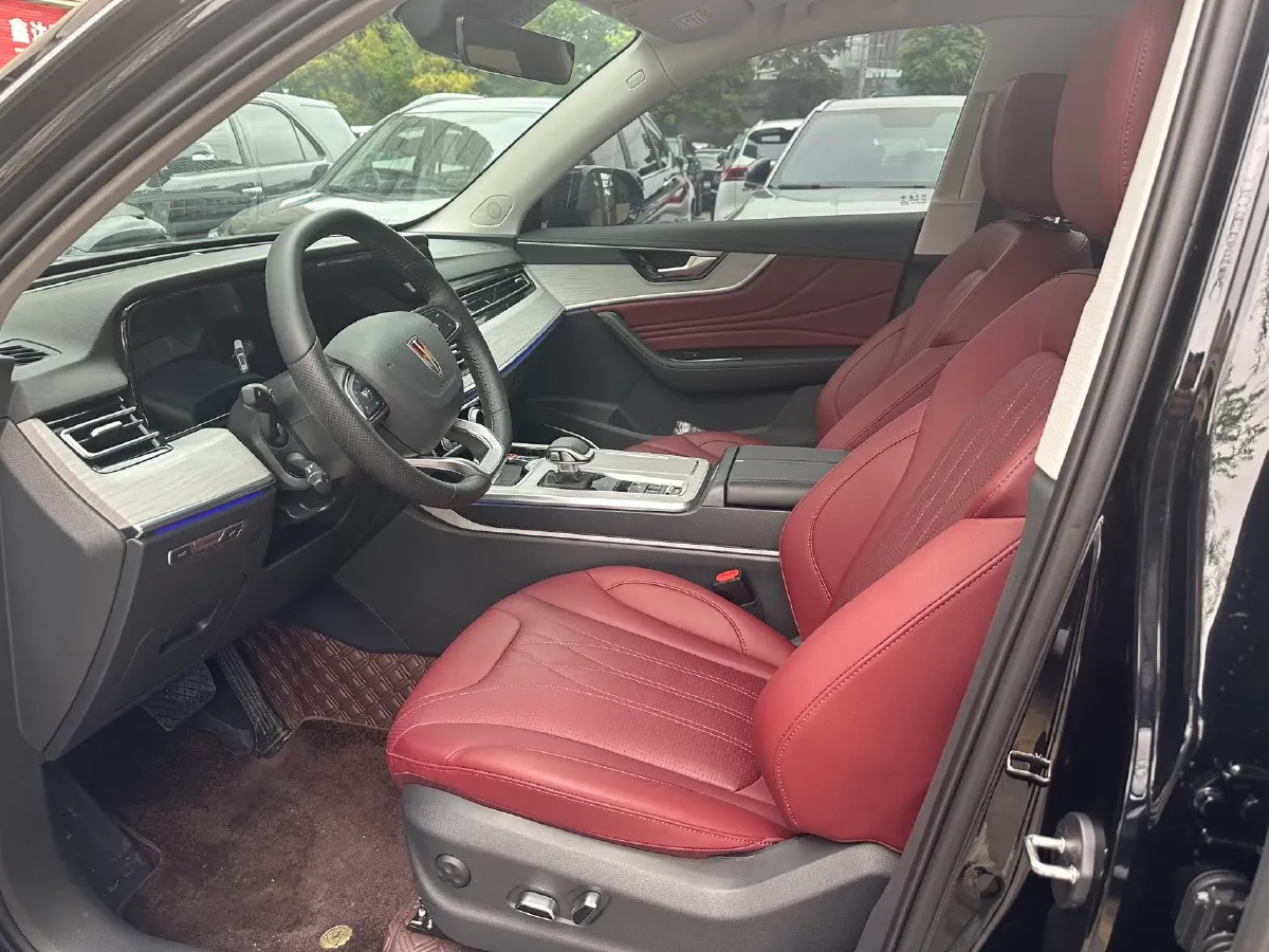 2025 HongQi HS5 2.0T 252HP L4 8AT,autocango,china used car exporter,china ev exporter,chinese used car exporter,chinese used ev exporter