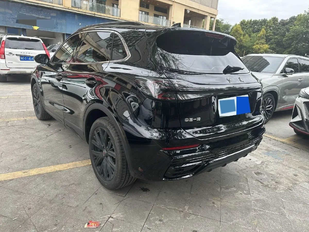 2025 HongQi HS5 2.0T 252HP L4 8AT,autocango,china used car exporter,china ev exporter,chinese used car exporter,chinese used ev exporter