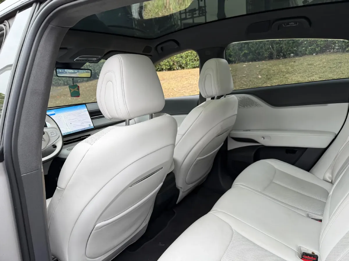 2023 Xpeng G6 BEV 66KWH,autocango,china used car exporter,china ev exporter,chinese used car exporter,chinese used ev exporter