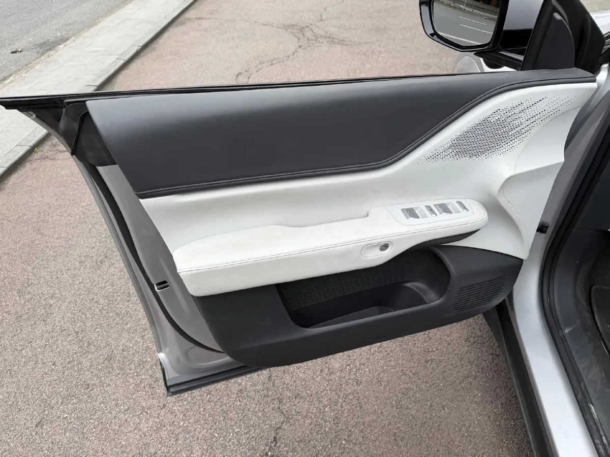 2023 Xpeng G6 BEV 66KWH,autocango,china used car exporter,china ev exporter,chinese used car exporter,chinese used ev exporter