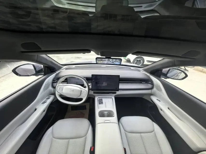 2025 Xpeng G6 BEV 68.5KWH,autocango,china used car exporter,china ev exporter,chinese used car exporter,chinese used ev exporter