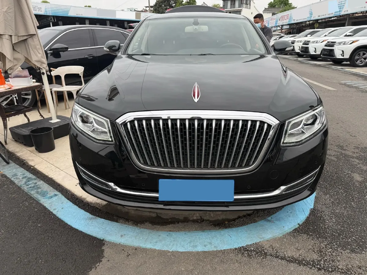 2018 HongQi H7 2.0T 204HP L4 6AT,autocango,china used car exporter,china ev exporter,chinese used car exporter,chinese used ev exporter