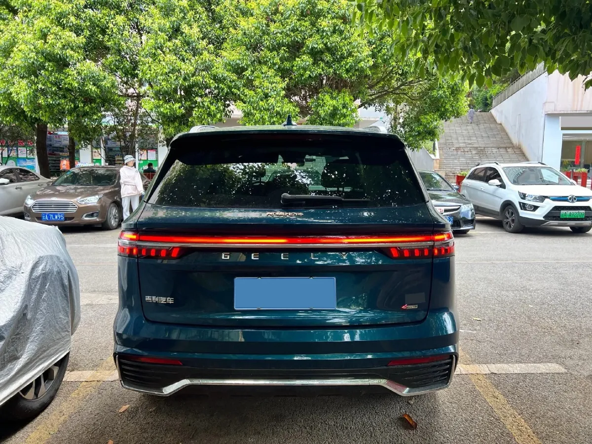 2021 Geely Monjaro 2.0T 238HP L4 8AT,autocango,china used car exporter,china ev exporter,chinese used car exporter,chinese used ev exporter