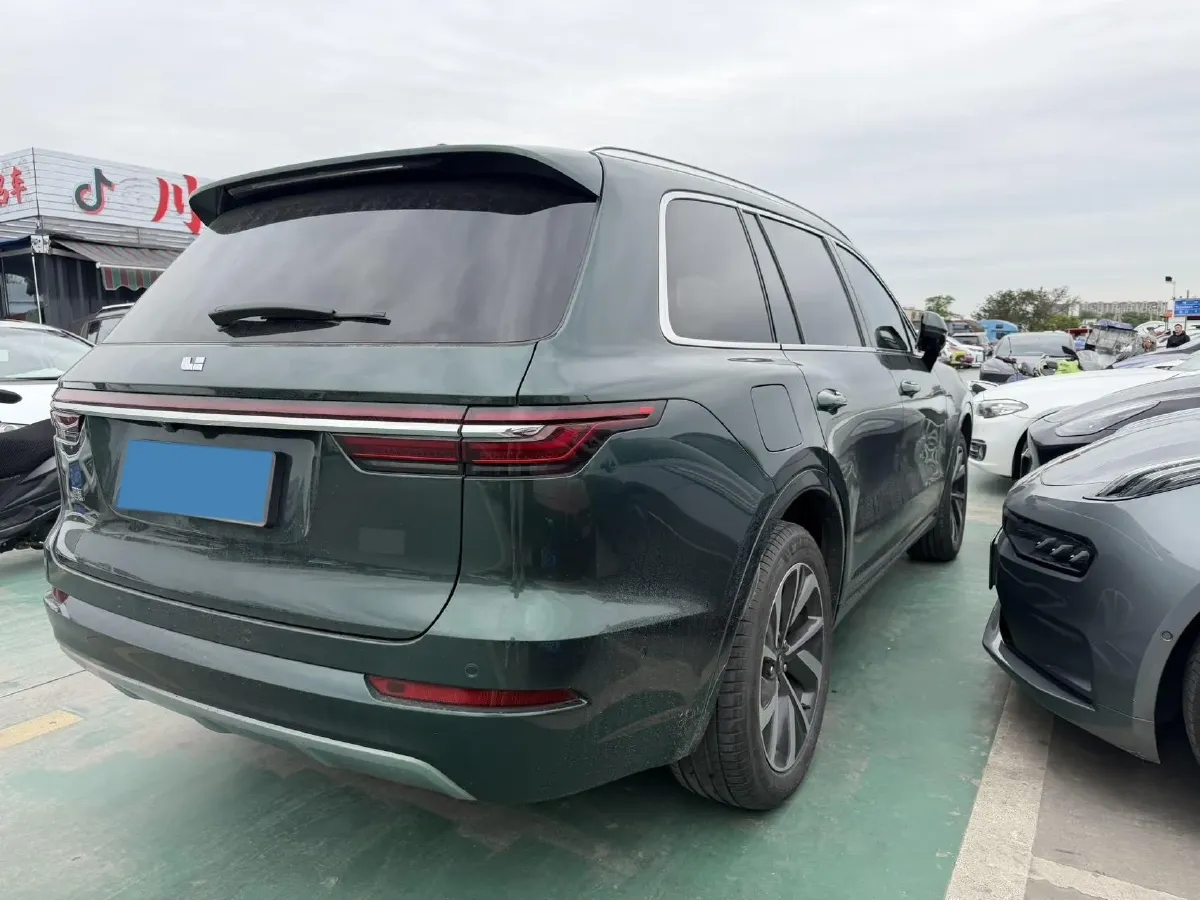 2021 Li ONE Range Extended 131HP REEV 40.5KWH,autocango,china used car exporter,china ev exporter,chinese used car exporter,chinese used ev exporter