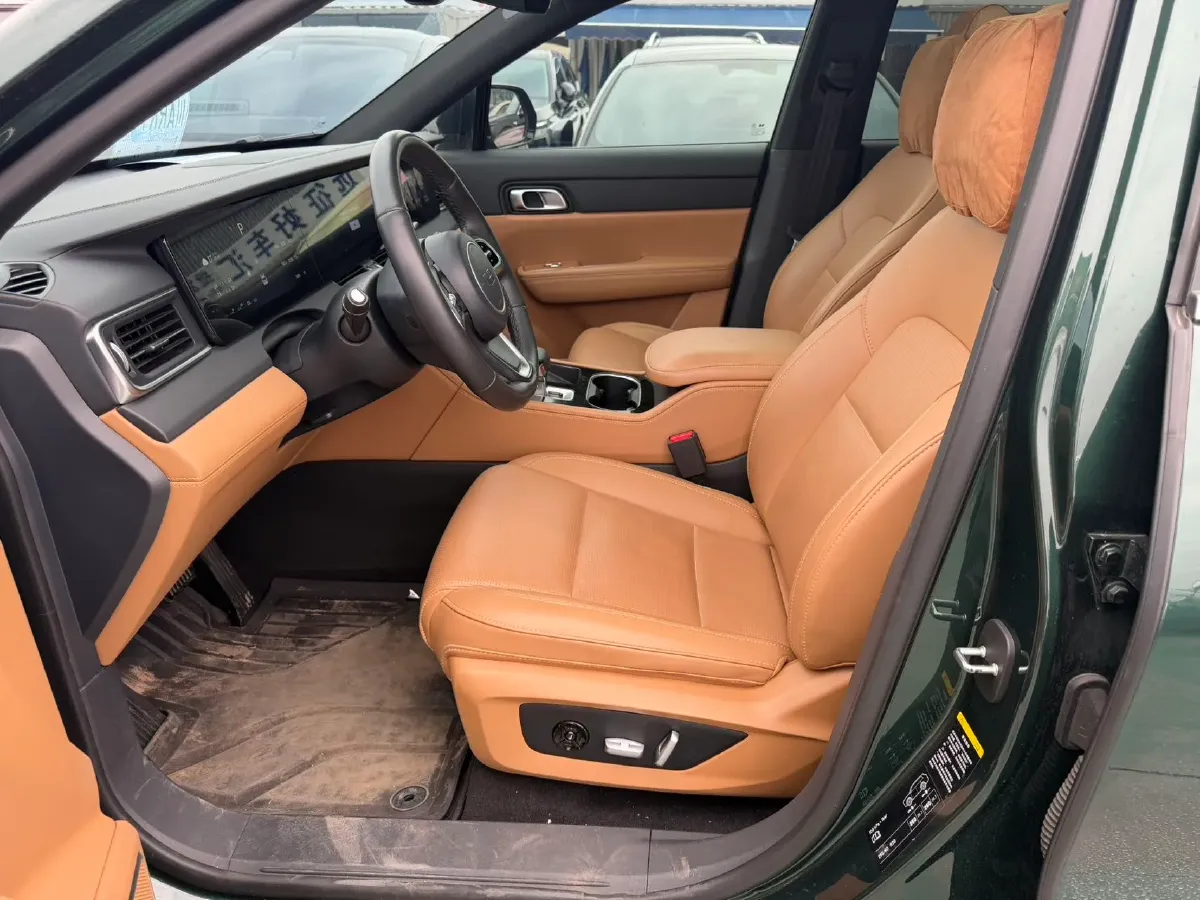 2021 Li ONE Range Extended 131HP REEV 40.5KWH,autocango,china used car exporter,china ev exporter,chinese used car exporter,chinese used ev exporter