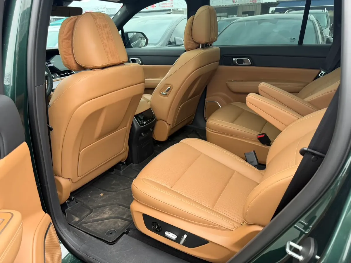 2021 Li ONE Range Extended 131HP REEV 40.5KWH,autocango,china used car exporter,china ev exporter,chinese used car exporter,chinese used ev exporter