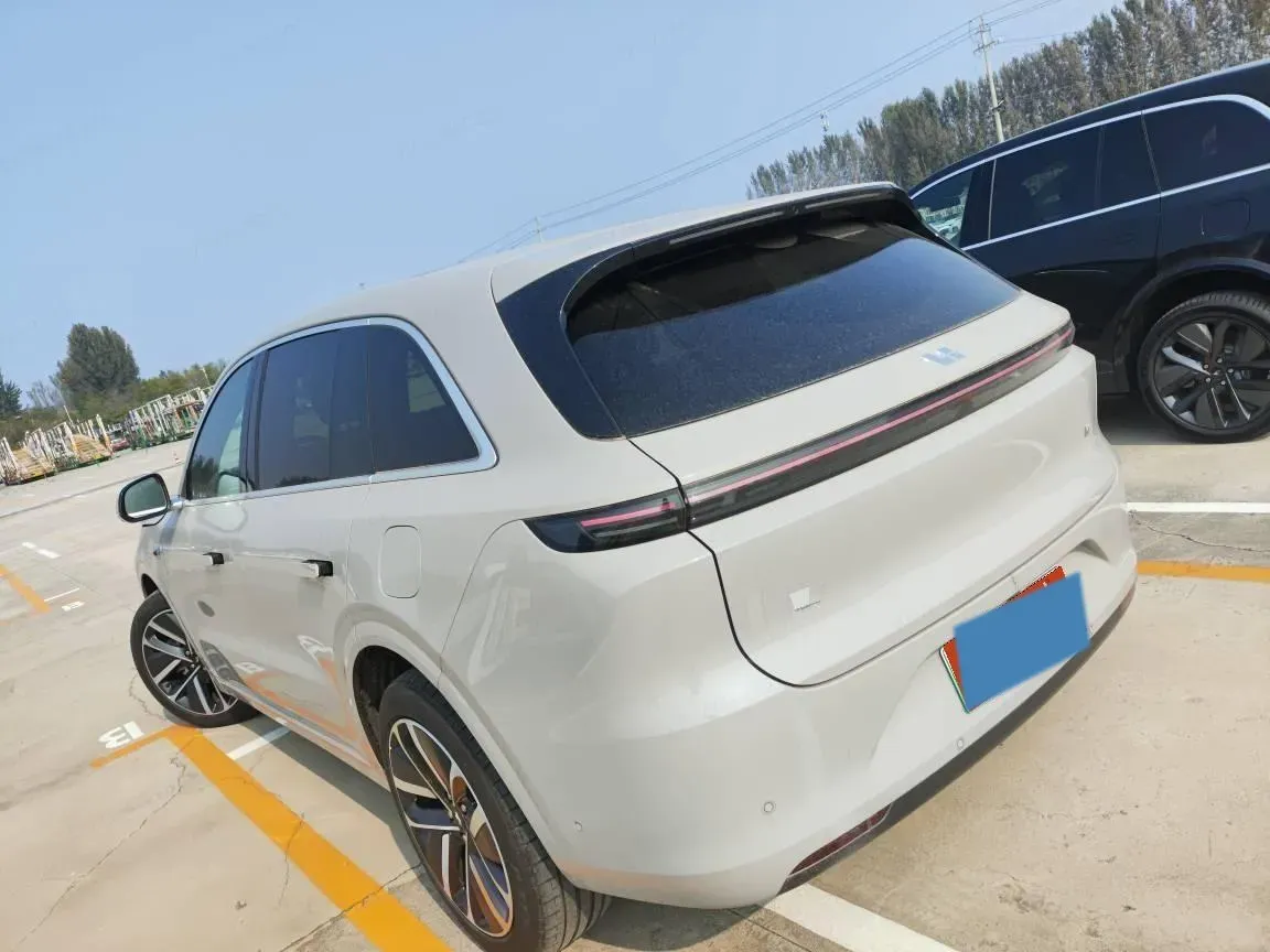 2024 Li L6 Range Extended 154HP L4 REEV 36.8KWH,autocango,china used car exporter,china ev exporter,chinese used car exporter,chinese used ev exporter