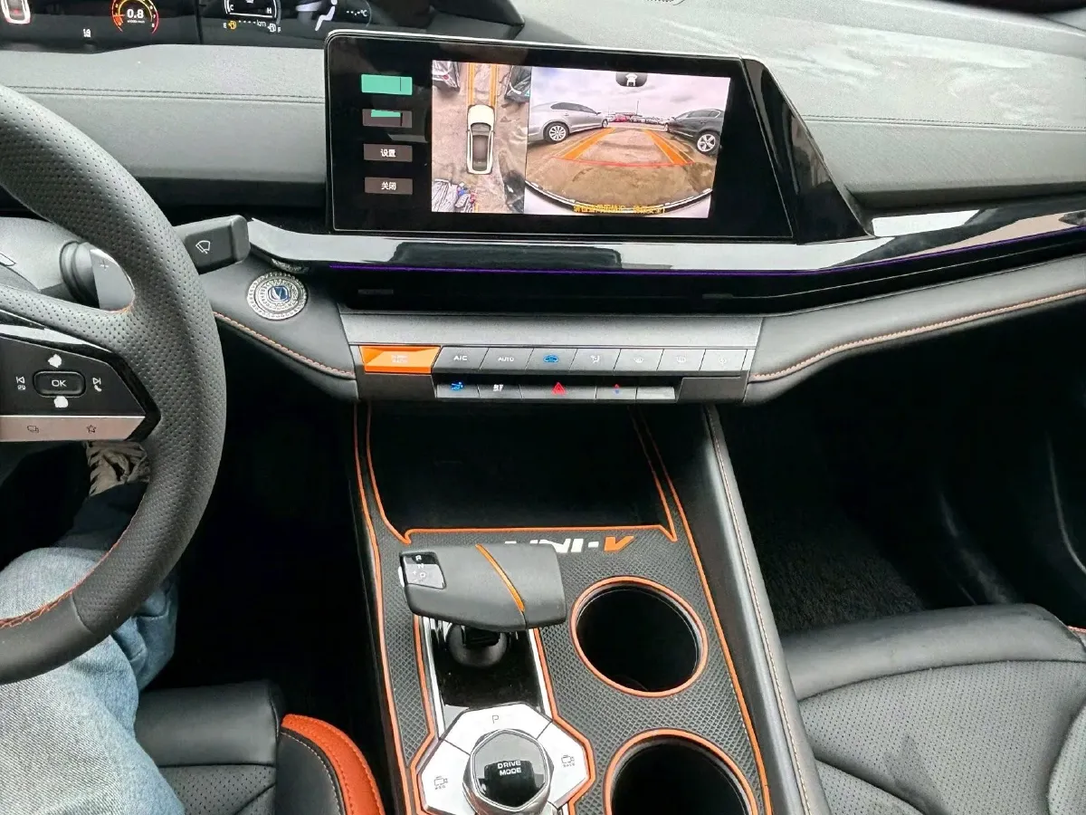 2023 ChangAn UNI-V 1.5T 188HP L4 7DCT,autocango,china used car exporter,china ev exporter,chinese used car exporter,chinese used ev exporter