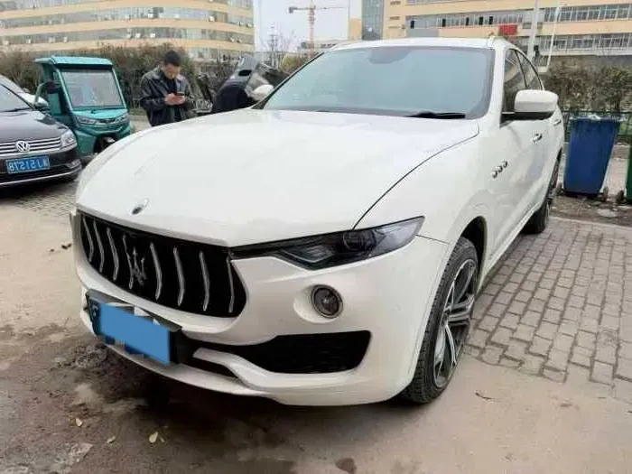 2018 Maserati Levante 3.0T 350HP V6 8AT,autocango,china used car exporter,china ev exporter,chinese used car exporter,chinese used ev exporter
