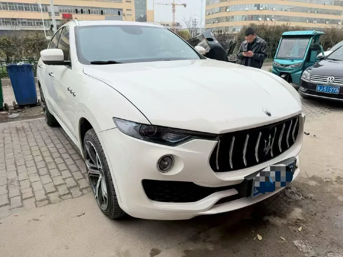 2018 Maserati Levante 3.0T 350HP V6 8AT,autocango,china used car exporter,china ev exporter,chinese used car exporter,chinese used ev exporter