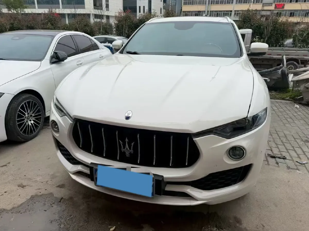 2018 Maserati Levante 3.0T 350HP V6 8AT,autocango,china used car exporter,china ev exporter,chinese used car exporter,chinese used ev exporter