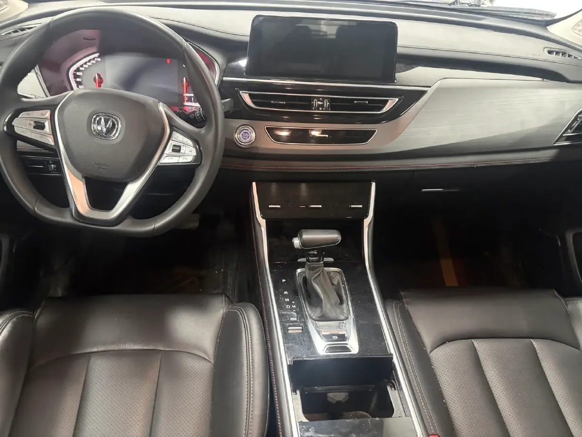 2020 ChangAn CS75 1.5T 178HP L4 7DCT,autocango,china used car exporter,china ev exporter,chinese used car exporter,chinese used ev exporter