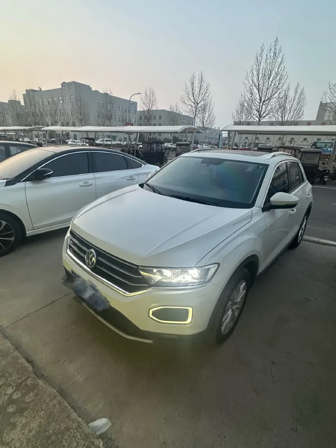 2020 Volkswagen T-Roc 1.4T 131HP L4 7DCT,autocango,china used car exporter,china ev exporter,chinese used car exporter,chinese used ev exporter