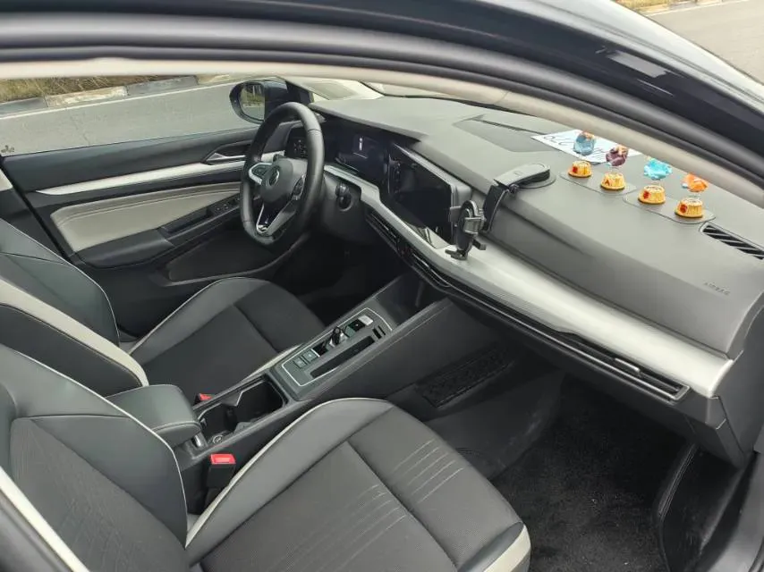 2021 Volkswagen Golf 1.4T 150HP L4 7DCT,autocango,china used car exporter,china ev exporter,chinese used car exporter,chinese used ev exporter