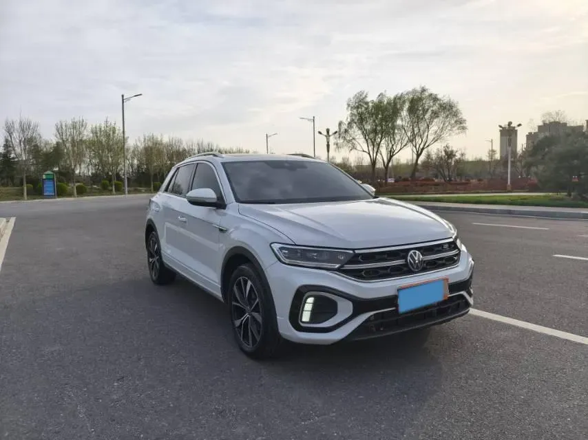 2024 Volkswagen T-Roc 1.5T 160HP L4 7DCT,autocango,china used car exporter,china ev exporter,chinese used car exporter,chinese used ev exporter