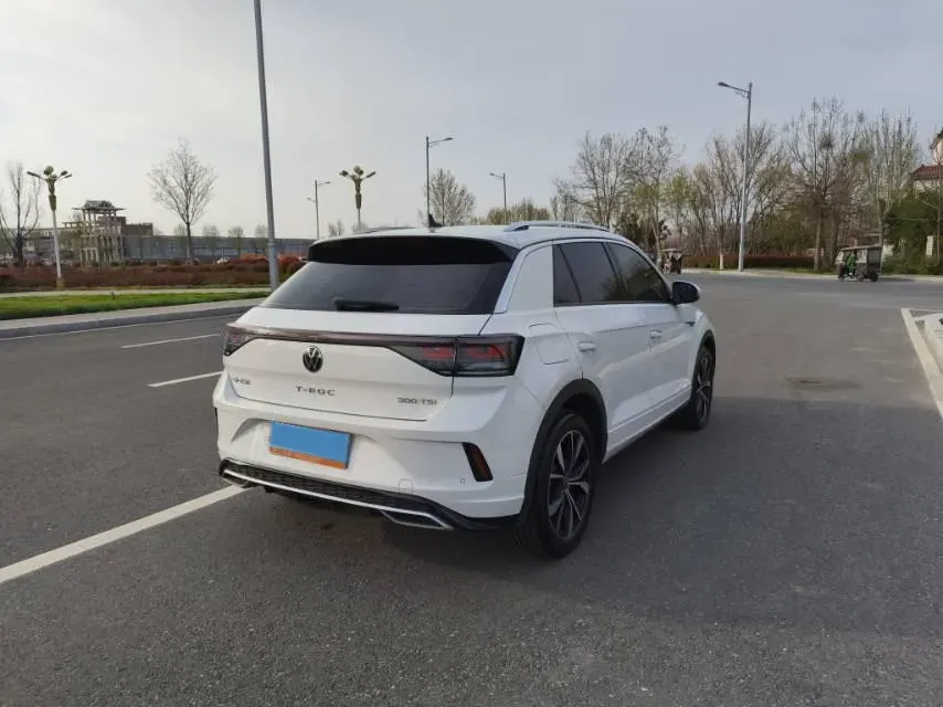 2024 Volkswagen T-Roc 1.5T 160HP L4 7DCT,autocango,china used car exporter,china ev exporter,chinese used car exporter,chinese used ev exporter