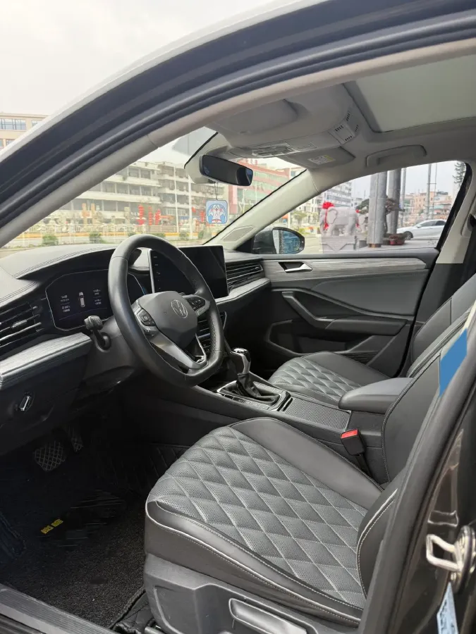 2023 Volkswagen Sagitar 1.2T 116HP L4 7DCT,autocango,china used car exporter,china ev exporter,chinese used car exporter,chinese used ev exporter