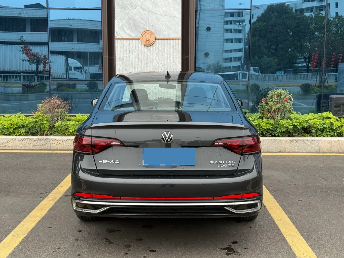 2023 Volkswagen Sagitar 1.2T 116HP L4 7DCT,autocango,china used car exporter,china ev exporter,chinese used car exporter,chinese used ev exporter