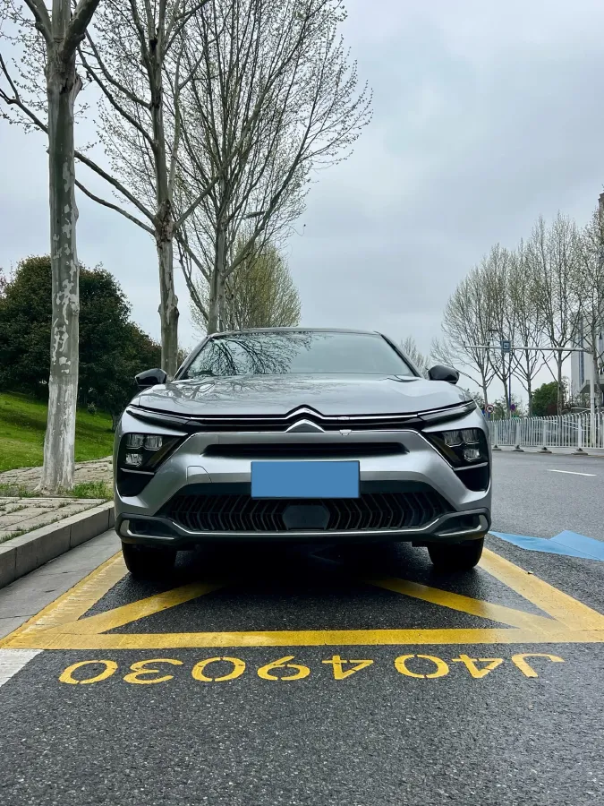 2021 Citroen C5 X 1.6T 175HP L4 8AT,autocango,china used car exporter,china ev exporter,chinese used car exporter,chinese used ev exporter