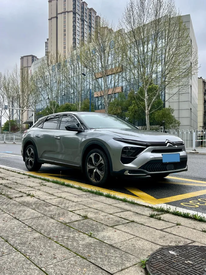 2021 Citroen C5 X 1.6T 175HP L4 8AT,autocango,china used car exporter,china ev exporter,chinese used car exporter,chinese used ev exporter