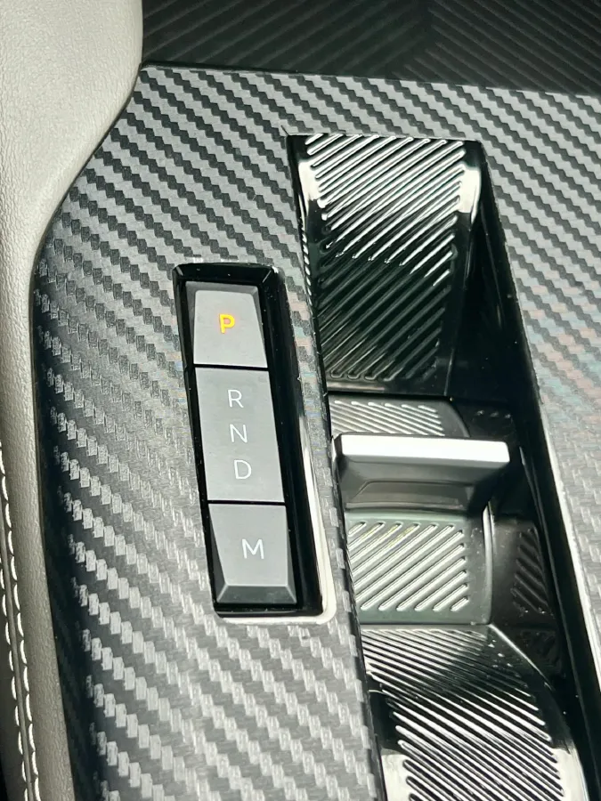 2021 Citroen C5 X 1.6T 175HP L4 8AT,autocango,china used car exporter,china ev exporter,chinese used car exporter,chinese used ev exporter