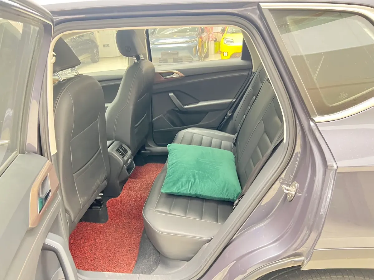 2019 MINI MINI 1.5T 102HP L3 7DCT,autocango,china used car exporter,china ev exporter,chinese used car exporter,chinese used ev exporter