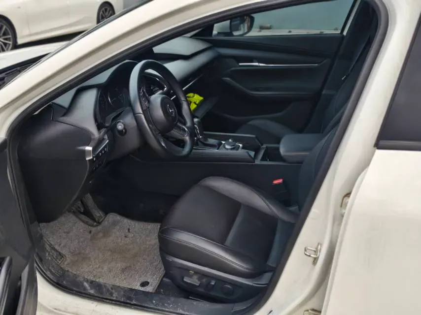 2023 Mazda 3 Axela 2.0L 158HP L4 6AT,autocango,china used car exporter,china ev exporter,chinese used car exporter,chinese used ev exporter