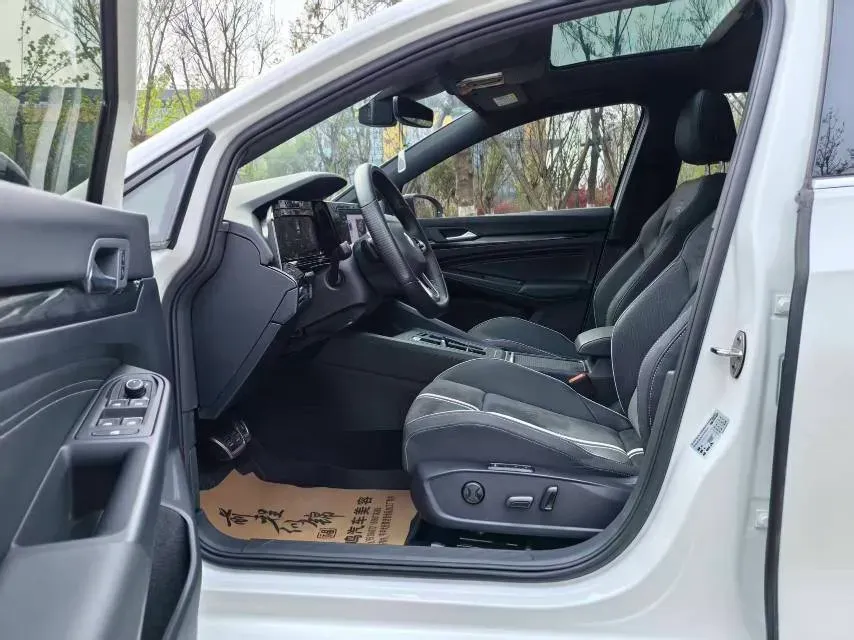 2021 Volkswagen Golf 1.4T 150HP L4 7DCT,autocango,china used car exporter,china ev exporter,chinese used car exporter,chinese used ev exporter