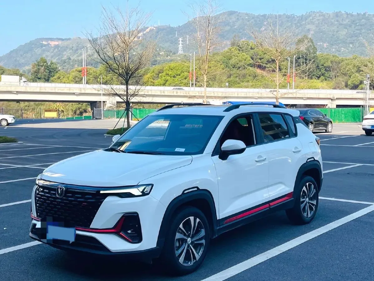 2021 ChangAn CS35 Plus 1.4T 160HP L4 7DCT,autocango,china used car exporter,china ev exporter,chinese used car exporter,chinese used ev exporter