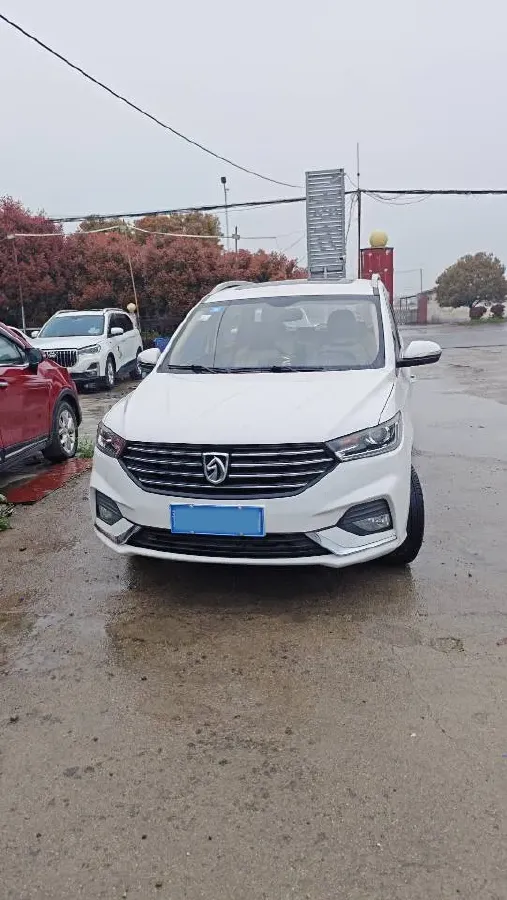 2018 BaoJun 360 1.5L 112HP L4 6MT,autocango,china used car exporter,china ev exporter,chinese used car exporter,chinese used ev exporter