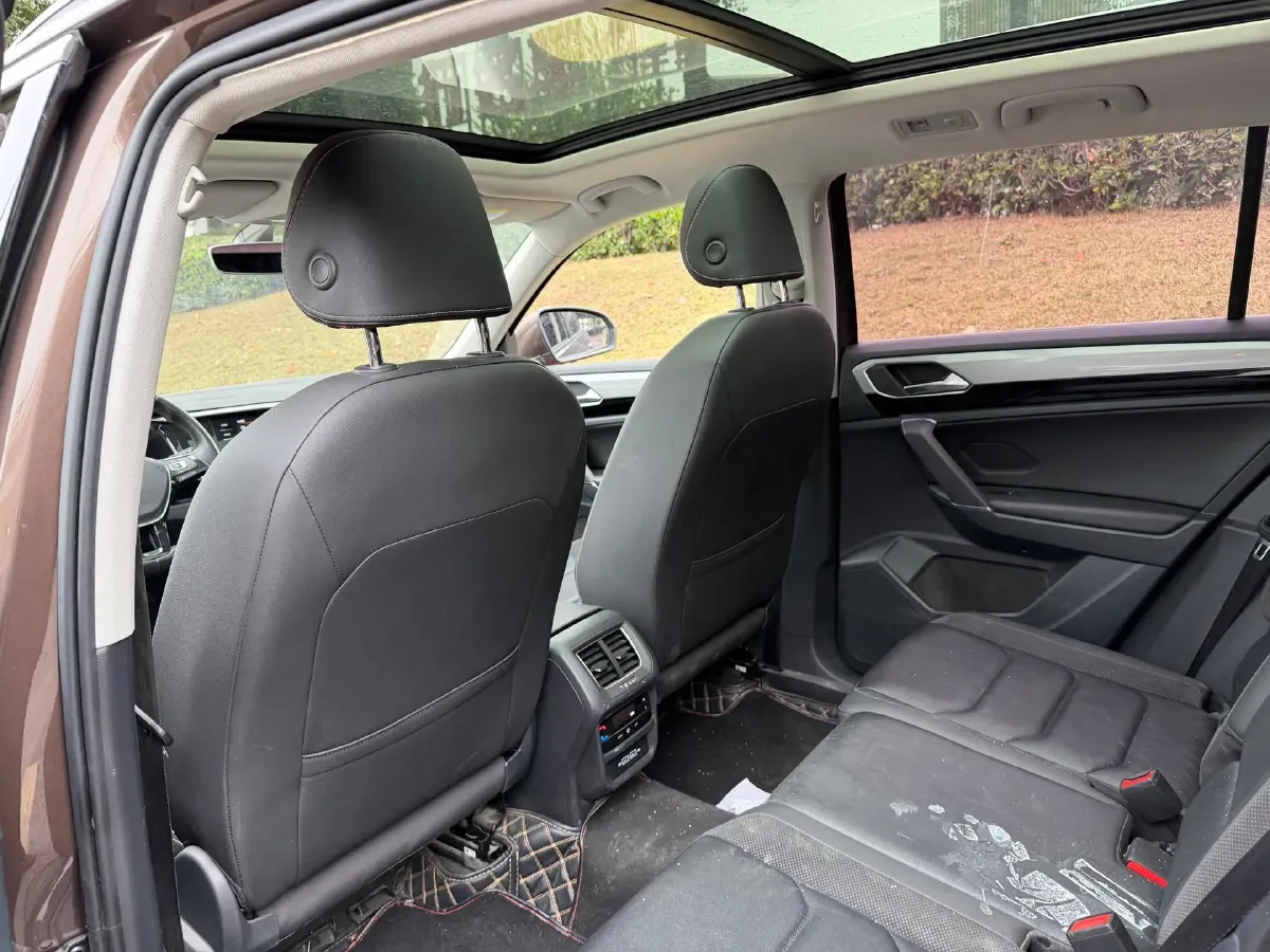 2020 Volkswagen Tayron 2.0T 186HP L4 7DCT,autocango,china used car exporter,china ev exporter,chinese used car exporter,chinese used ev exporter