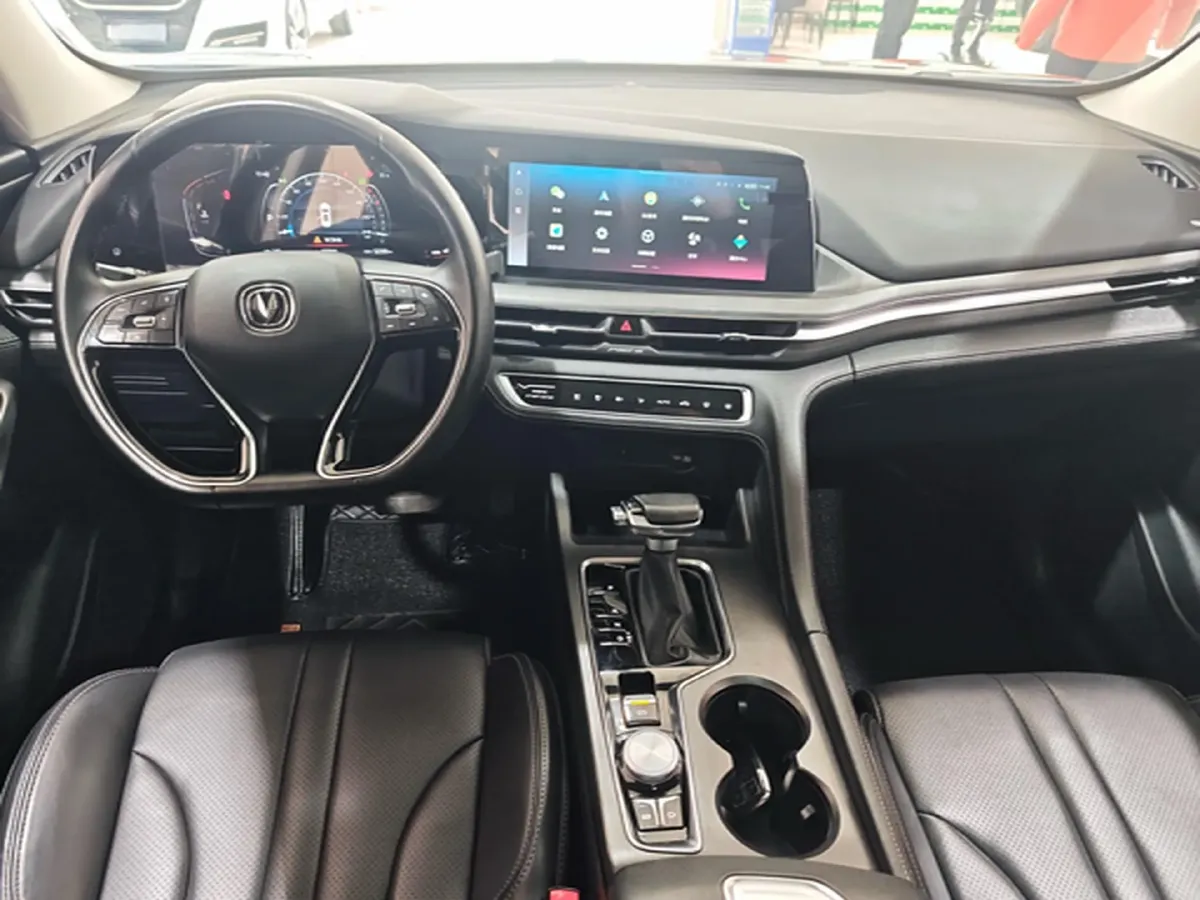 2021 ChangAn CS75 Plus 1.5T 178HP L4 6AT,autocango,china used car exporter,china ev exporter,chinese used car exporter,chinese used ev exporter