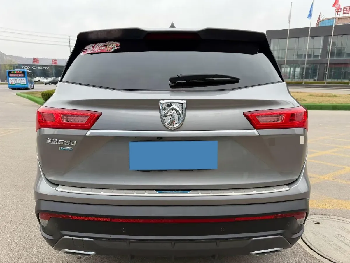 2018 BaoJun 530 1.5T 150HP L4 6MT,autocango,china used car exporter,china ev exporter,chinese used car exporter,chinese used ev exporter