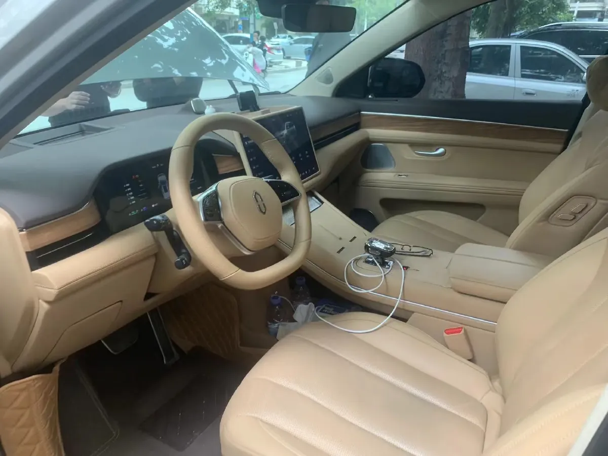 2024 AITO AITO M7 1.5T 152HP L4 REEV 40KWH,autocango,china used car exporter,china ev exporter,chinese used car exporter,chinese used ev exporter