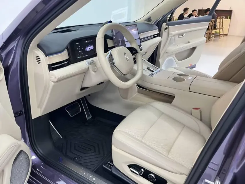 2025 AITO AITO M5 1.5T 152HP L4 REEV 42KWH,autocango,china used car exporter,china ev exporter,chinese used car exporter,chinese used ev exporter