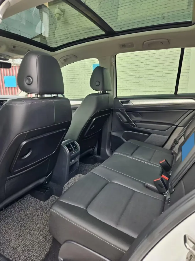 2019 Volkswagen Golf Sportsvan 1.4T 150HP L4 7DCT,autocango,china used car exporter,china ev exporter,chinese used car exporter,chinese used ev exporter