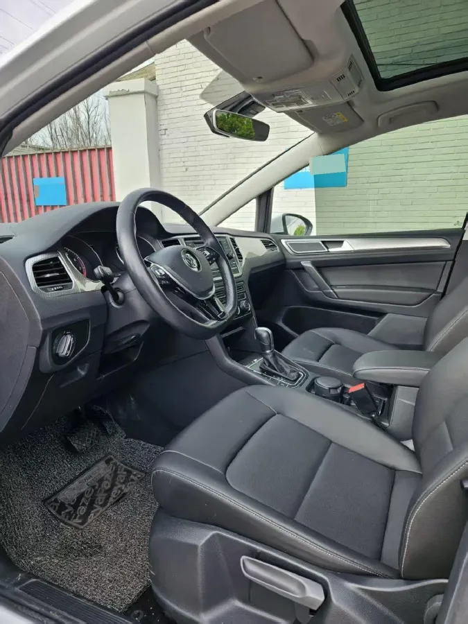 2019 Volkswagen Golf Sportsvan 1.4T 150HP L4 7DCT,autocango,china used car exporter,china ev exporter,chinese used car exporter,chinese used ev exporter