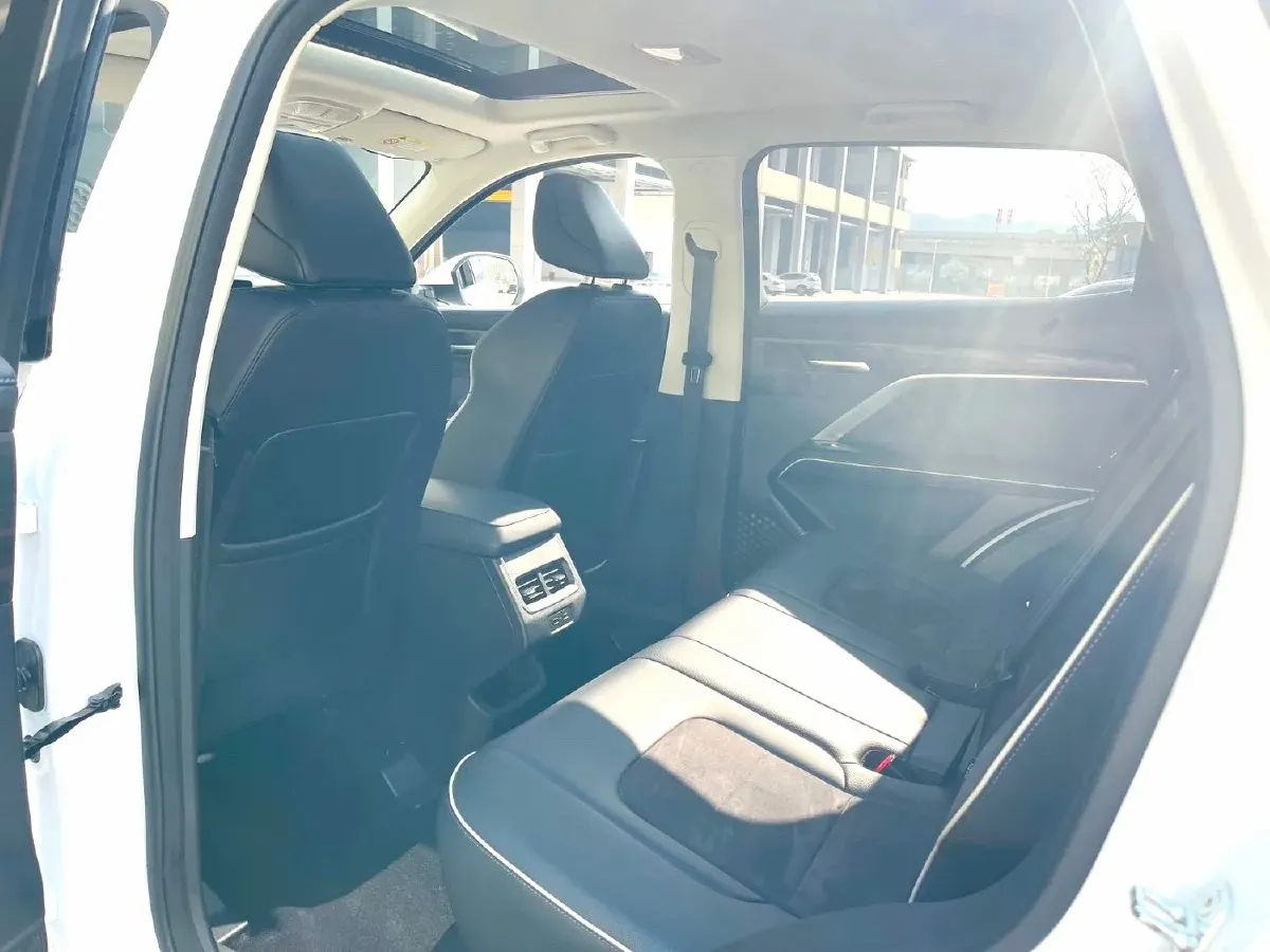 2023 Haval H6 1.5T 150HP L4 7DCT,autocango,china used car exporter,china ev exporter,chinese used car exporter,chinese used ev exporter