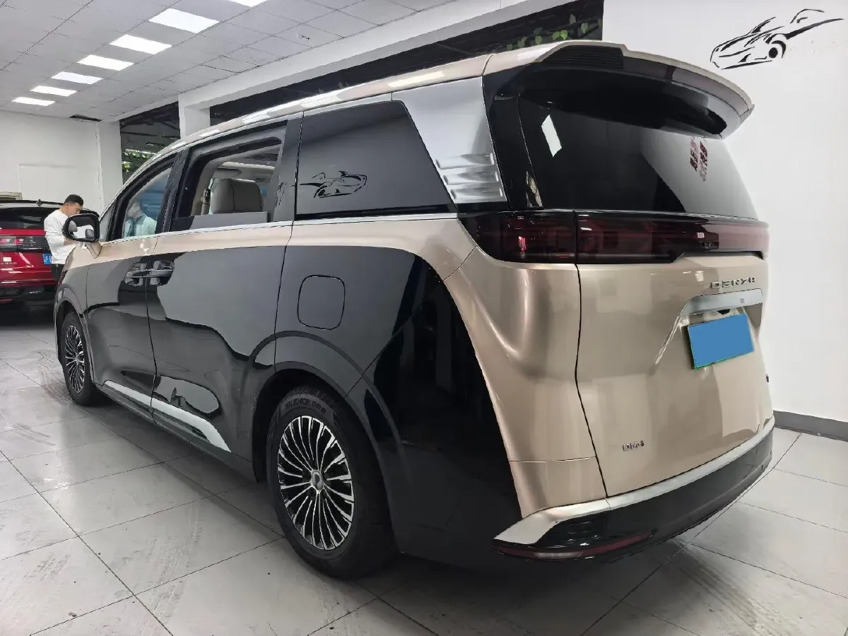 2022 BMW X2 2.0T 192HP L4 8AT,autocango,china used car exporter,china ev exporter,chinese used car exporter,chinese used ev exporter