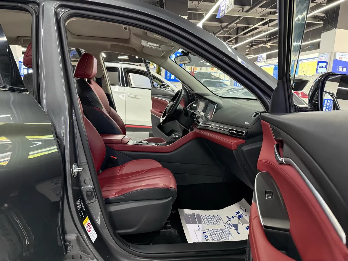 2021 ChangAn CS75 Plus 1.5T 178HP L4 6AT,autocango,china used car exporter,china ev exporter,chinese used car exporter,chinese used ev exporter