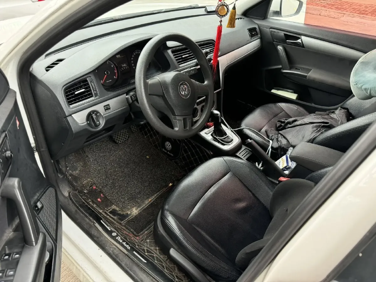 2013 Volkswagen Lavida 1.6L 110HP L4 6AT,autocango,china used car exporter,china ev exporter,chinese used car exporter,chinese used ev exporter