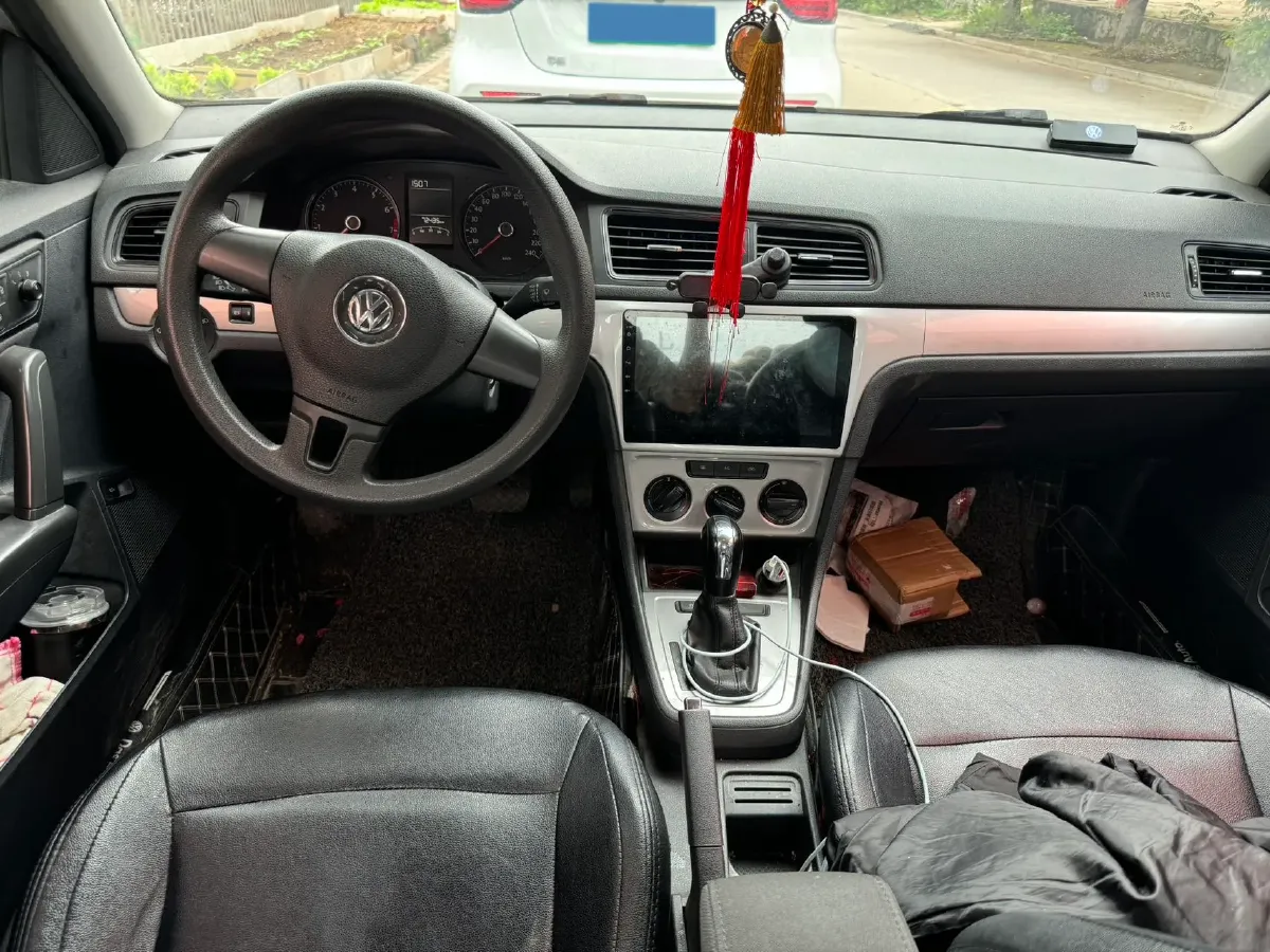 2013 Volkswagen Lavida 1.6L 110HP L4 6AT,autocango,china used car exporter,china ev exporter,chinese used car exporter,chinese used ev exporter