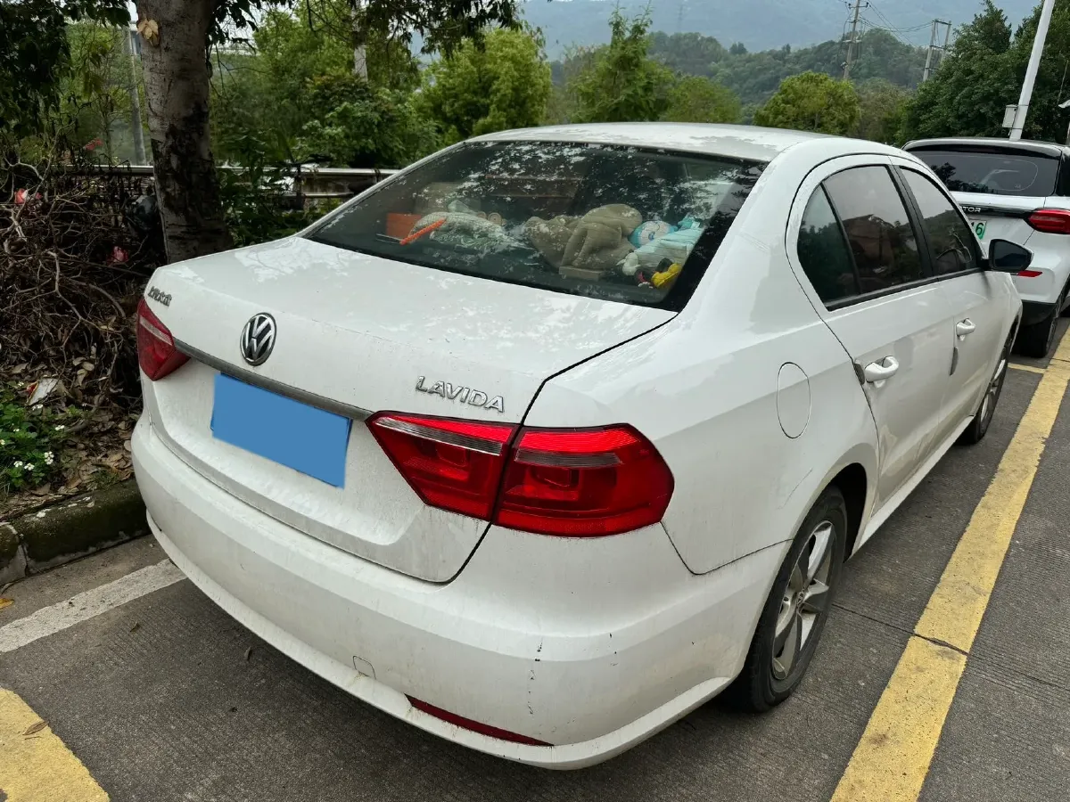 2013 Volkswagen Lavida 1.6L 110HP L4 6AT,autocango,china used car exporter,china ev exporter,chinese used car exporter,chinese used ev exporter