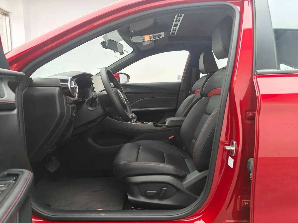 2025 MG 5 1.5T 181HP L4 7DCT,autocango,china used car exporter,china ev exporter,chinese used car exporter,chinese used ev exporter