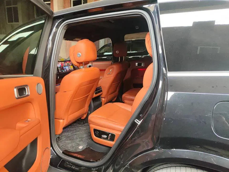 2023 Li L8 Range Extended 154HP REEV 40.9KWH,autocango,china used car exporter,china ev exporter,chinese used car exporter,chinese used ev exporter